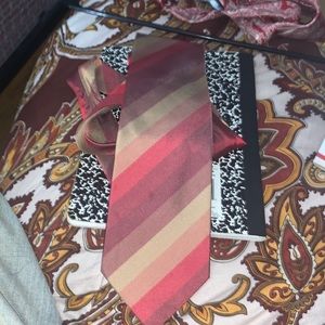 GIORGIO  BISSONI  London new York Rome Tie PREOWNED.